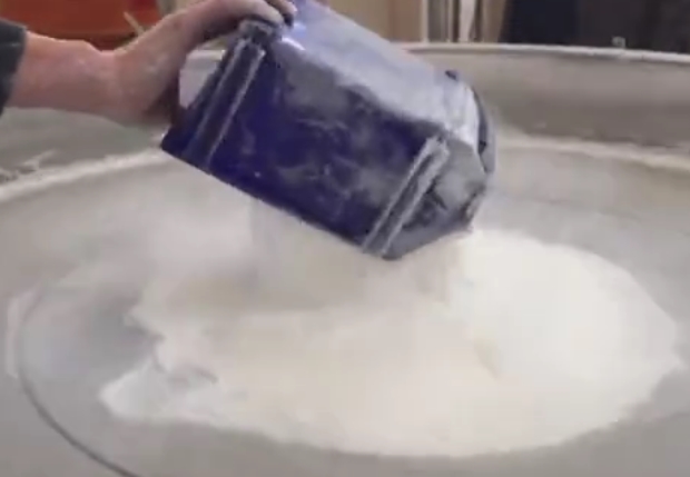 摇摆式振动筛运动轨迹视频