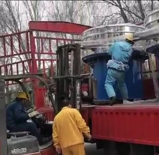 圆形振动筛装车视频—新乡高卓振动筛厂家