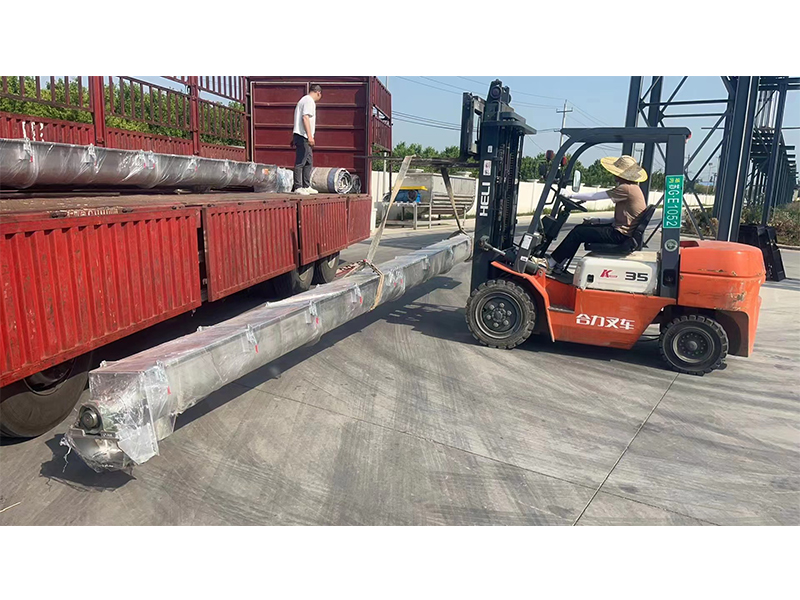 食品级螺旋输送机安全到达客户厂区